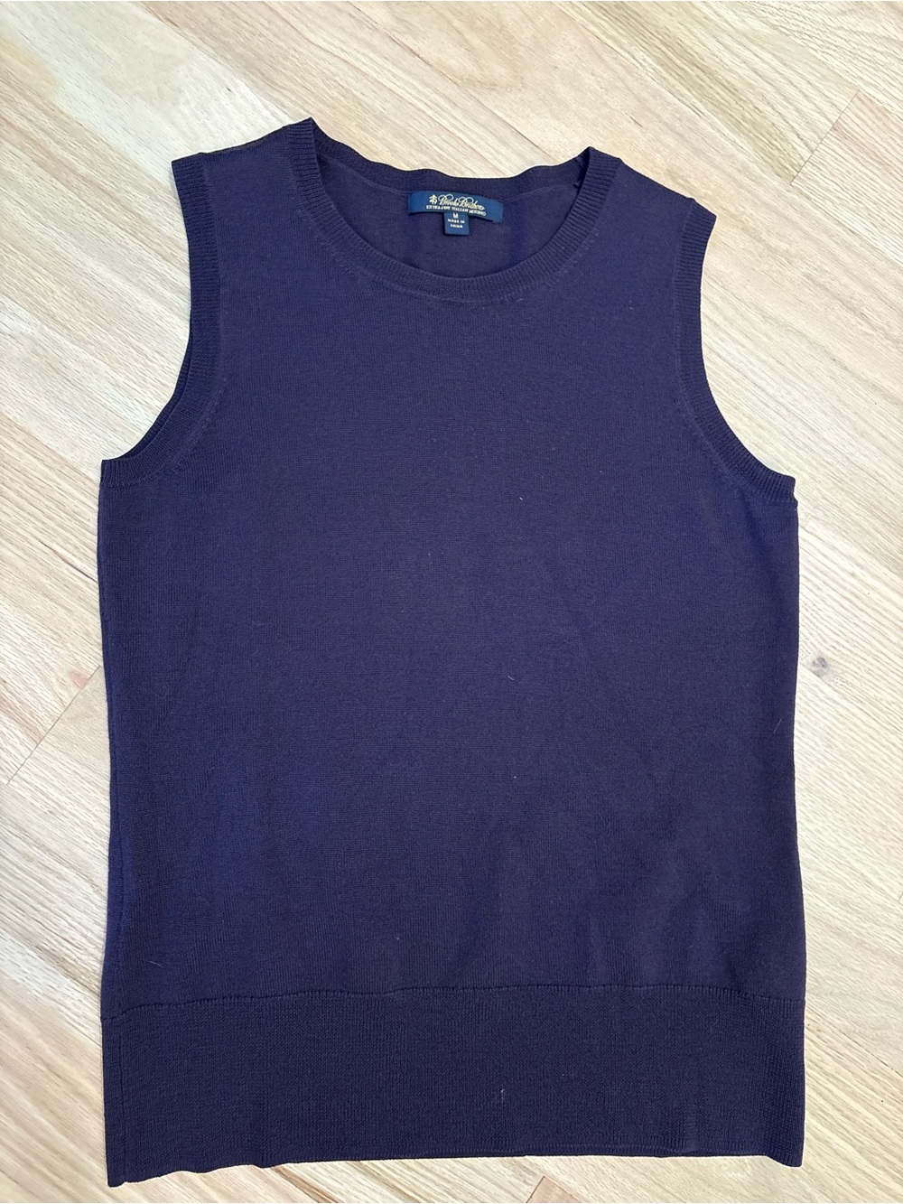 Brooks Brothers Women's Sleeveless Crewneck Sweater in Dark Purple